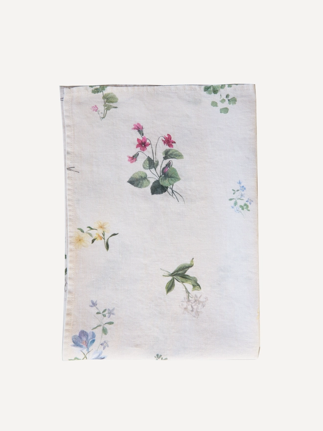 Table linen printed with spring florals