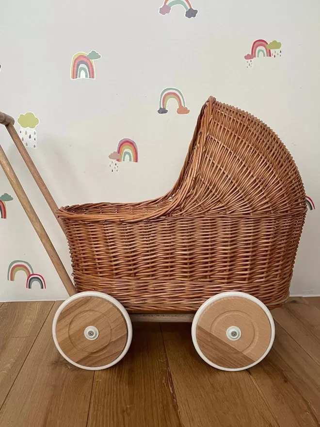 Natural Wicker Pram