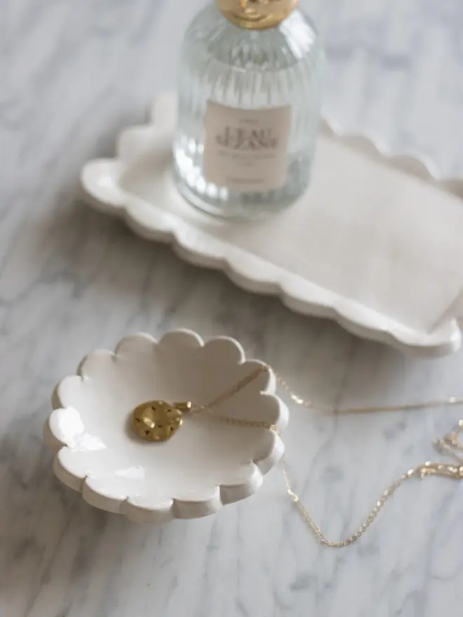 Bottle stands and brush stands in white