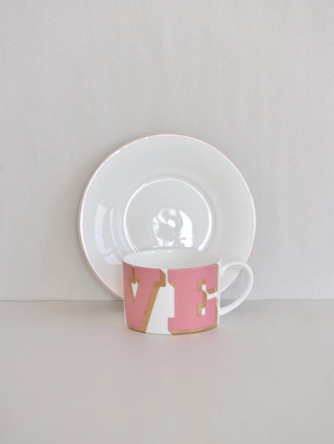 tea cup and saucer