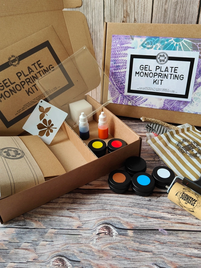 Gel printing kit with all contents visible gelliarts 5" gel plate