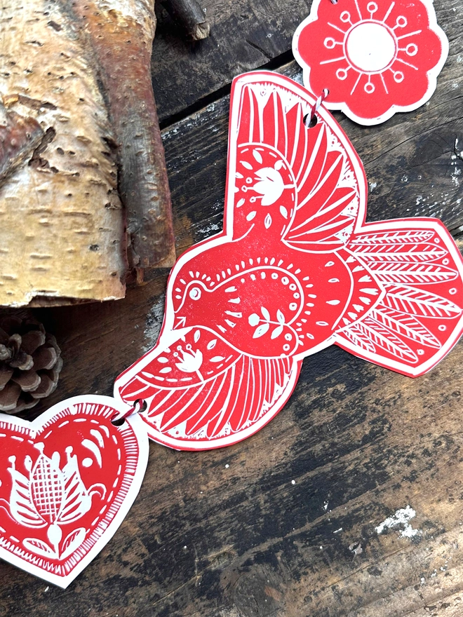 Robin Linocut Garland, Hand Printed Traditional Folk Art Decoration