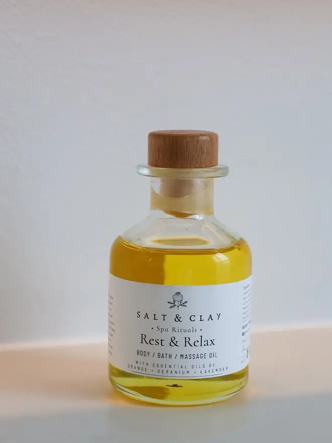 A vegan, organic oil for body, bath or massage. Blended with essential oils. 
