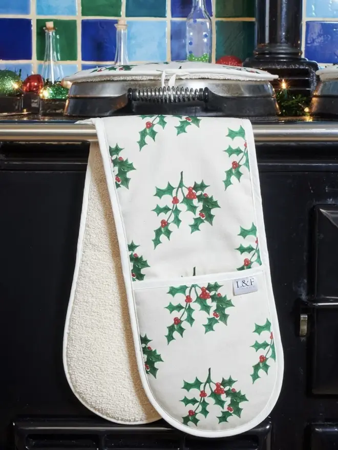 Christmas Ovengloves - Holly
